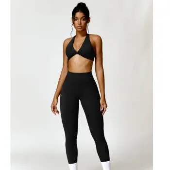 Streçe të zeza me bel të lartë për femra, pamje nga përpara